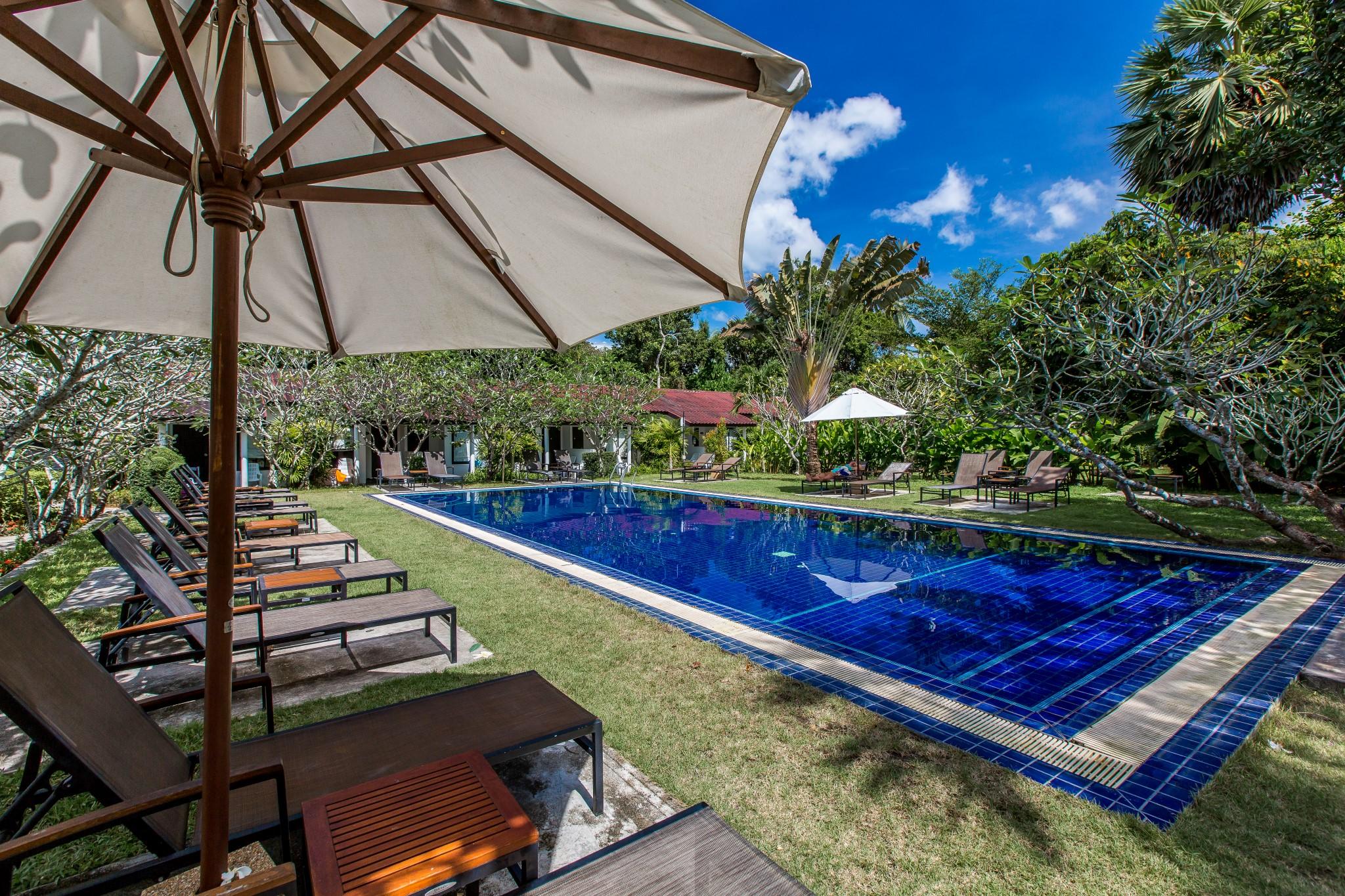 Nai Yang Beach Resort And Spa Buitenkant foto